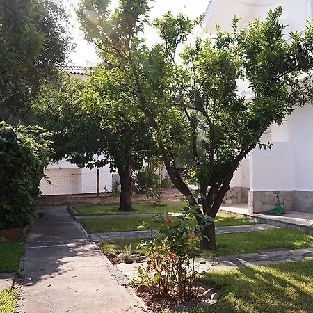 Three Sisters House Villa Mola Kalyva Exterior photo
